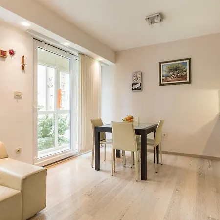Apartment Miaa *